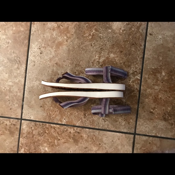 TEVA original sandals  purple ombré Size 9 - Picture 3 of 5